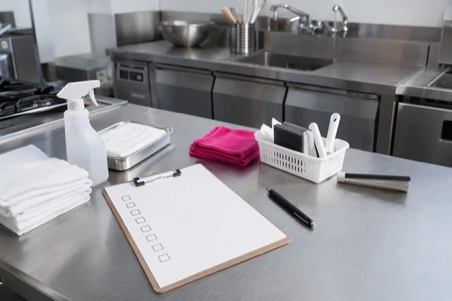 Illustration of organizing work details to be checked at each store